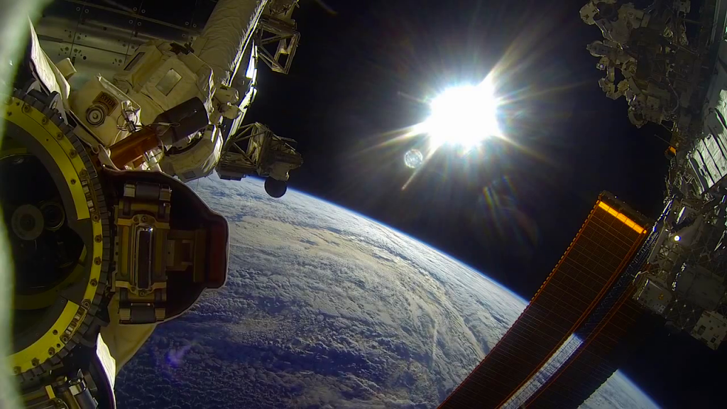 ISS-NASA-25.04.2015-06
